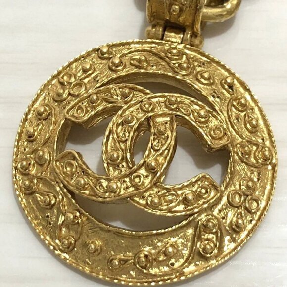 CHANEL CC Logo Round Vintage Necklace 26" Gold Tone 94A Auth b11132 - Picture 4 of 10